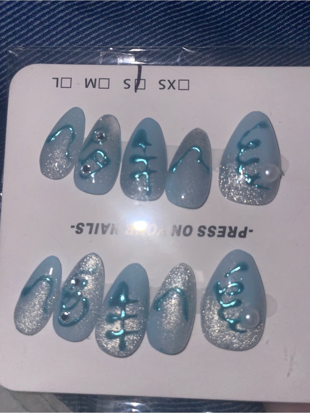 Blue Press-On Nail Set with Glitter Accents